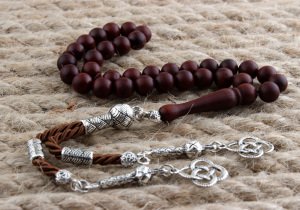 Kamçılı Metal Püsküllü Küre Kesim İznik Kuka Tesbih