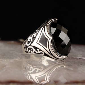 Zirkon Taşlı 925 Ayar Gümüş Yüzük