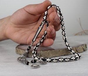 Mine Ve Gümüş İşlemeli Arpa Kesim Kuka Tesbih