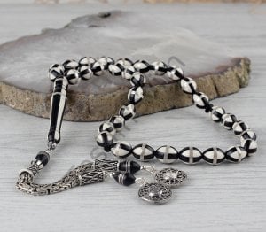 Mine Ve Gümüş İşlemeli Arpa Kesim Kuka Tesbih