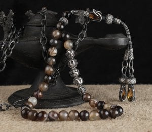 Gümüş İsim Yazılı Kazaz Püsküllü Akik Taşlı Tesbih