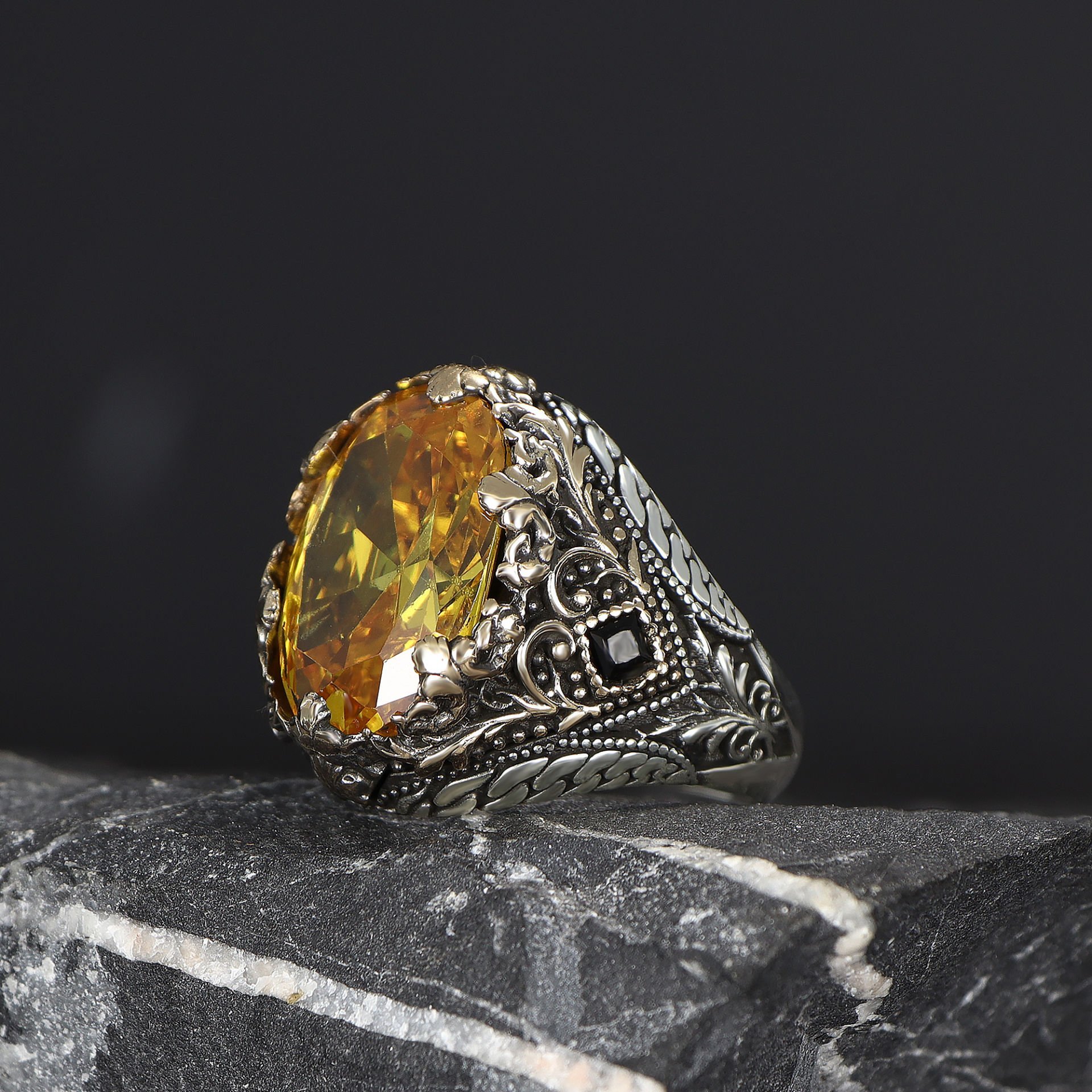 Sitrin Taşlı 925 Ayar Erkek Gümüş Yüzük