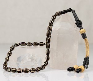 1000 Ayar Kazaz Püsküllü İşlemeli Oltu Taşı Tesbih