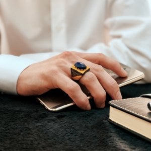Kalem İşçilikli Rodaj Kaplamalı El İşçiliği Kaplangözü Taşlı 925 Ayar Gümüş Erkek Yüzük