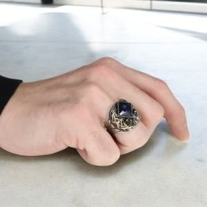 Zirkon Taşlı Kalem İşlemeli Model Erkek Gümüş Yüzük
