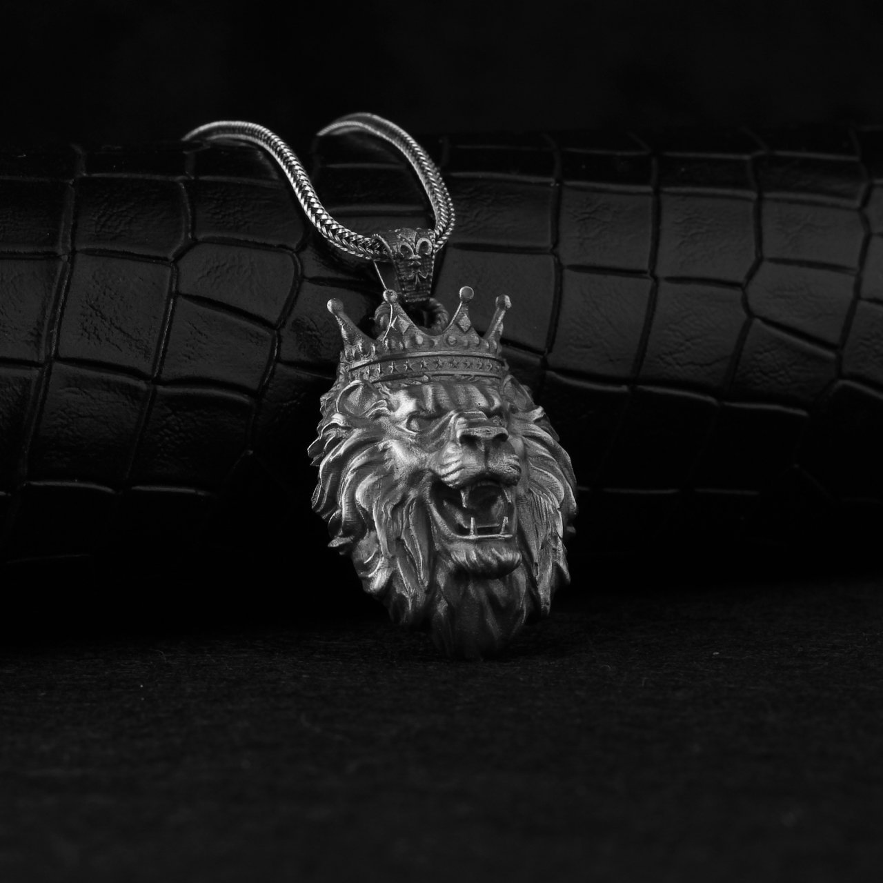 Aslan Model 925 Ayar Erkek Gümüş Kolye