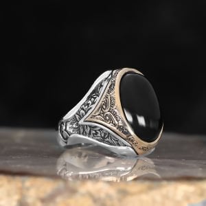 Kalem İşlemeli Oniks Taşlı 925 Ayar Erkek Gümüş Yüzük