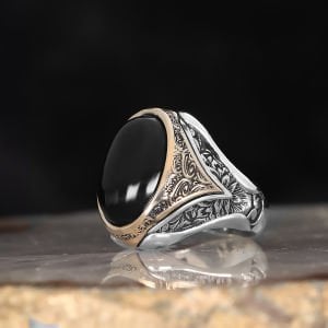 Kalem İşlemeli Oniks Taşlı 925 Ayar Erkek Gümüş Yüzük