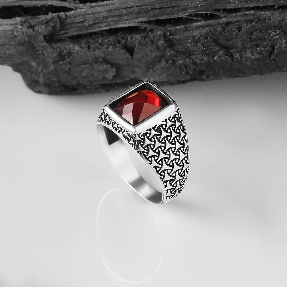 Sade Model Zirkon Taşlı 925 Ayar Erkek Gümüş Yüzük