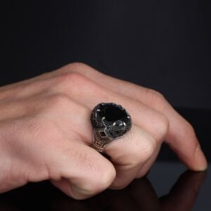 Oval Kesim Siyah  Zirkon Taşlı Desenli Erkek Gümüş Yüzük