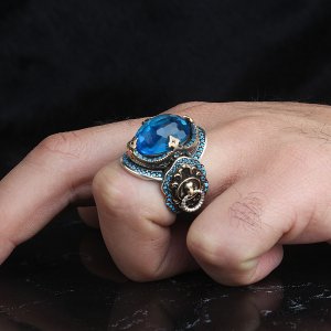 Aslan Simgeli Kristal Kesim Zirkon Taşlı 925 Ayar Gümüş Erkek Yüzük