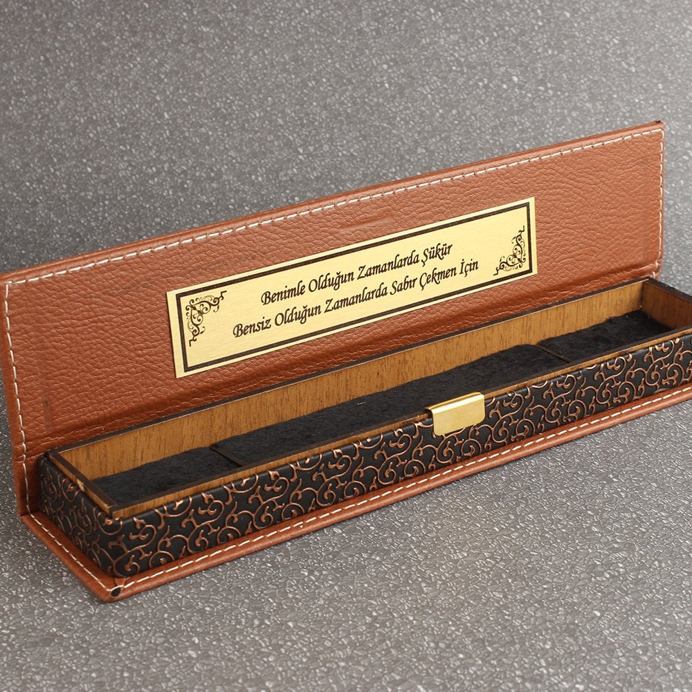 Kişiye Özel Not Yazılı Ahşap Oyma Sanatı İle Hazırlanmış El İşi Tesbih Kutusu