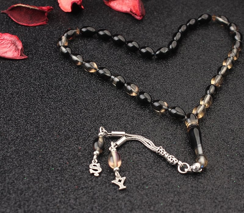 Kutu Hediyeli Gümüş Püsküllü Harfli Sıkma Kehribar Tesbih