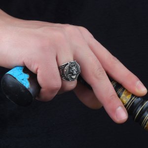 Eskitme Model Kurt Simgeli 925 Ayar Gümüş Erkek Yüzük