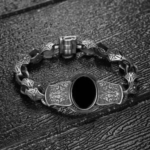 Kalem İşlemeli Oniks Taşlı Model 925 Ayar Erkek Gümüş Bileklik